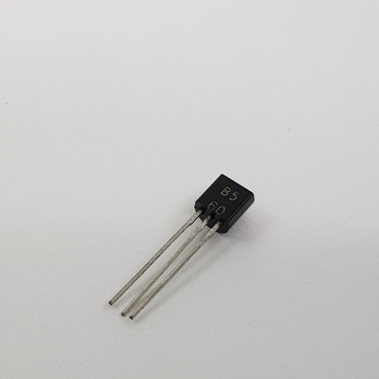 1 X 2SB560 TRANSISTOR (New Old Stock). C604AU4F050423