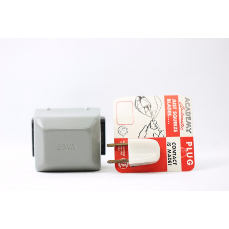 1 X AUTO TRANSFORMADOR DE RADIO ANTIGUA DE 220V A 110V 25VA + POWER PLUG.