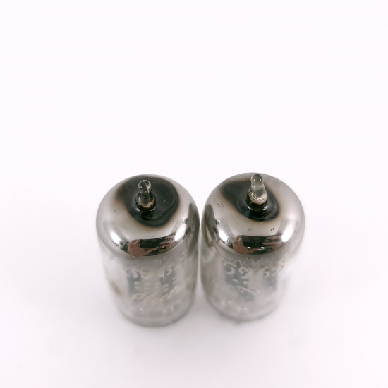 2 X 5965 GENERAL ELECTRIC TUBE. 1960s PROD. 17MM PLATES. MATCHED PAIR ...