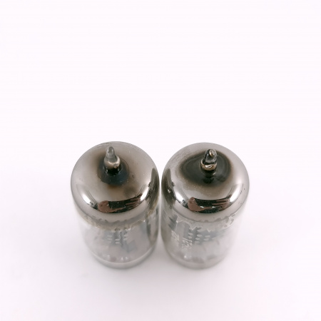 2 X 5965 GENERAL ELECTRIC TUBE. 1960s PROD. 17MM PLATES. MATCHED PAIR. 4. CH167