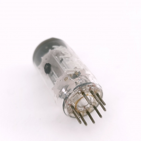 1 X ECC83 EI TUBE. 1950s PROD. 17MM SMOOTH CHROME PLATES. USED. 22. CH167