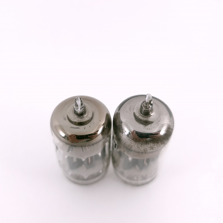 2 X ECC82 MINIWATT BARCELONA TUBE. 1960s PROD. COPPER RODS. USED. 24. CH167