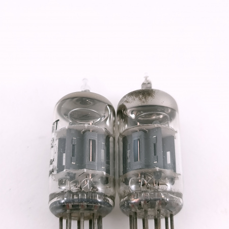 2 X ECC82 MINIWATT BARCELONA TUBE. 1960s PROD. COPPER RODS. USED. 24. CH167