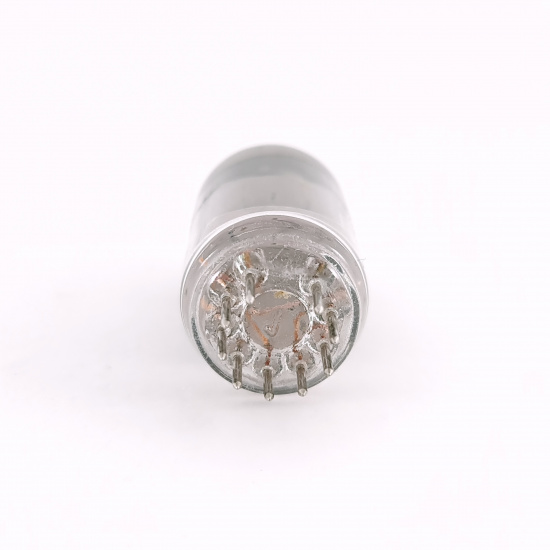 1 X 12AX7 ELECTRO-HARMONIX TUBE....