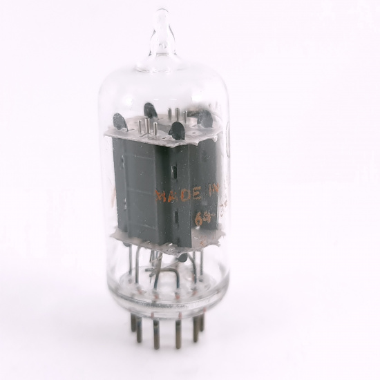 1 X  12AU7A RCA TUBE. 1950s PROD....