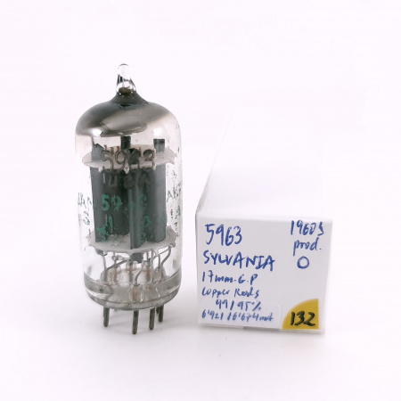 1 X 5963 SYLVANIA TUBE. 1960s PROD. 17MM PLATES. COPPER RODS. 132. CH167