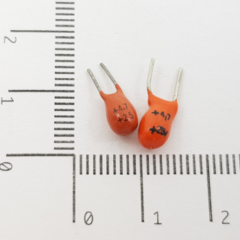 4 X TANTALIO CAPACITOR...
