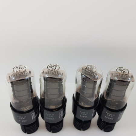4 X 6V6GT RCA TUBE. SQUARE GETTER. ROUND BLACK PLATES. MATCHED QUAD. NOS. RC46.