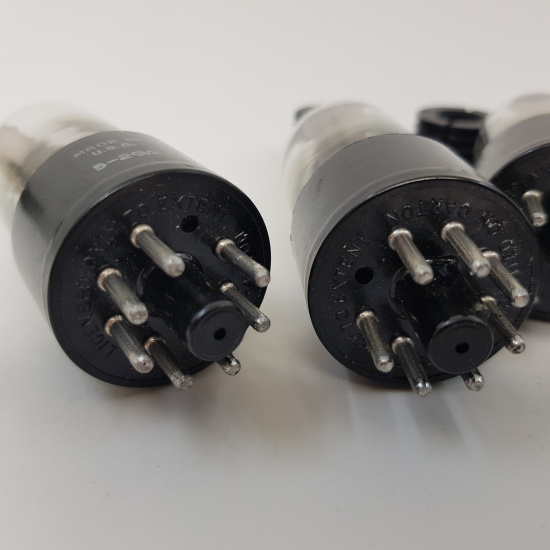 4 X 6V6GT RCA TUBE. SQUARE GETTER....