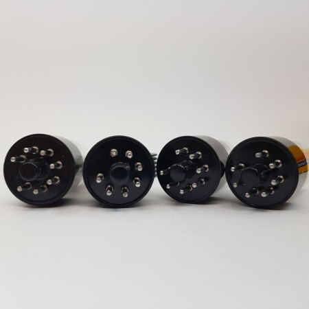 4 X 6V6GT TUBE. PHILIPS BRAND. ROUND BLACK PLATES. MATCHED QUAD CI  ENA