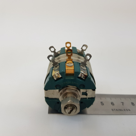 1 X CLAROSTAT 2 X 3K OHM  4 WATT WW POTENTIOMETER. RC113