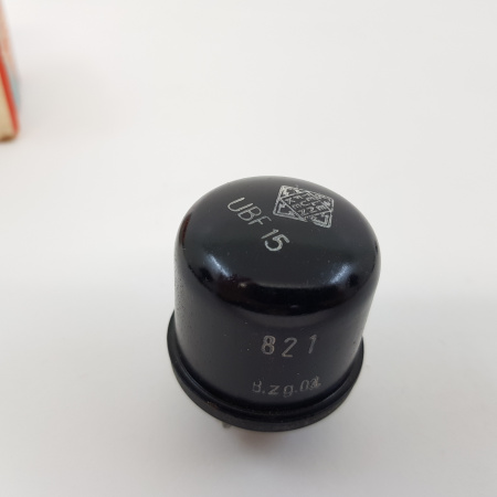 1 X UBF15 TELEFUNKEN TUBE. NOS/NIB. RC159