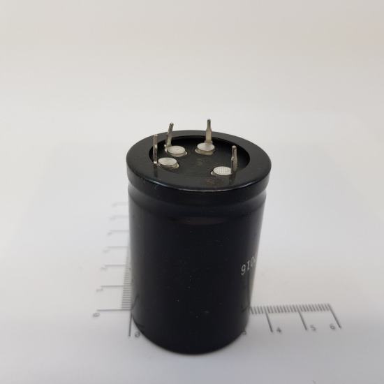 1 X ELECTROLYTIC CAPACITOR RUBYCON...