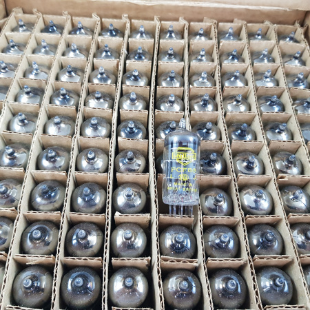 LOT 100 X PCF86 MULLARD TUBE. YELLOW PRINT. NOS. RC180