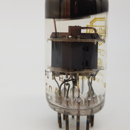 LOT 100 X PCF86 MULLARD TUBE. YELLOW PRINT. NOS. RC180