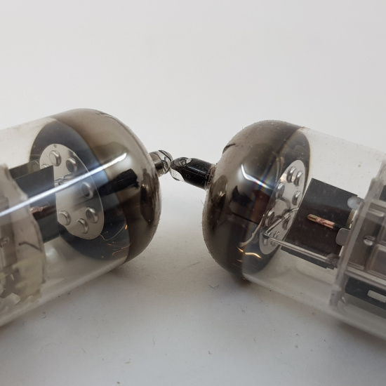 2 X PCL86 PHILIPS TUBE. PAIR TUBE....