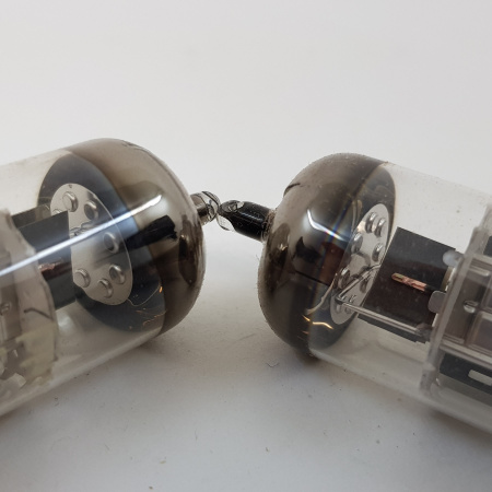 2 X PCL86 PHILIPS TUBE. PAIR TUBE. NOS/NIB. RC165