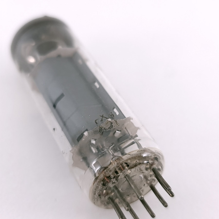 1 X EL84 PHILIPS-MINIWATT TUBE. 1960s PROD. COPPER RODS. rX4. USED. 12. CH168