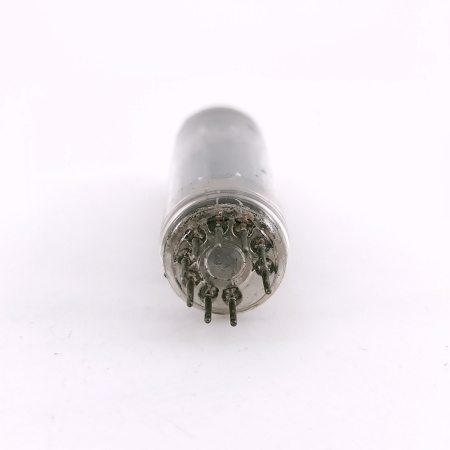 1 X EL84 PHILIPS-MINIWATT TUBE. 1960s PROD. COPPER RODS. rX4. USED. 12. CH168