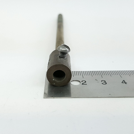 1 X ALARGADOR DE EJE DE POTENCIOMETRO. 141 mm. RCA333U1F080623