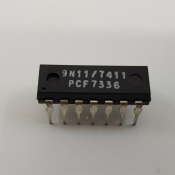 7411 INTEGRATED CIRCUIT NOS ( New Old Stock ) 1PC. C562B2U4F211021