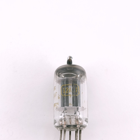 1 X 12AU7 / ECC82 SYLVANIA TUBE. 1960s PROD. 17MM BLACK PLATES. 14. CH168