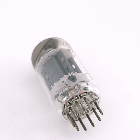 1 X 12AU7A CHANNEL MASTER TUBE. 1960s TOSHIBA PROD. 17MM PLATES. 20. CH168