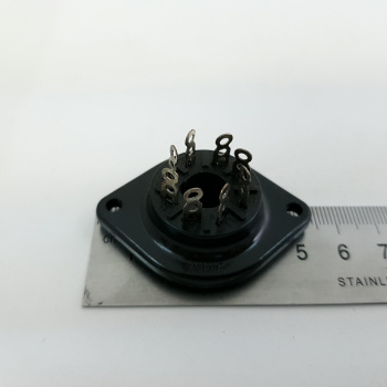 1 X OCTAL TUBE SOCKET.... 2