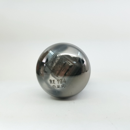 1 X RE134 TELEFUNKEN TUBE. 1930s PRODUCTION. NOS/NIB. RC82