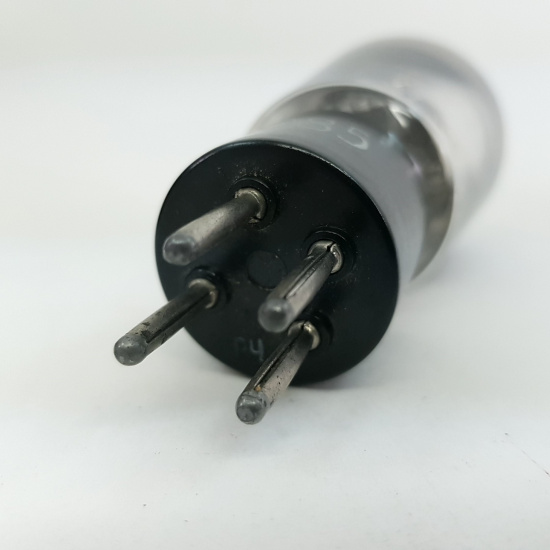 1 X RE134 TELEFUNKEN TUBE. 1930s...