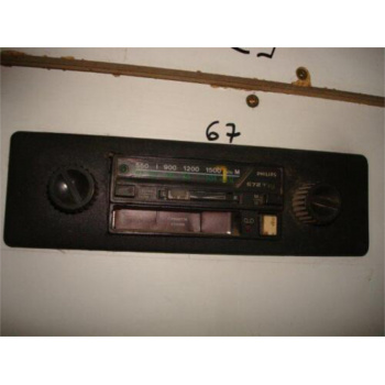 AUTORRADIO VINTAGE. OLD CAR...