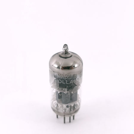 1 X ECC88 / 6DJ8 AMPEREX BUGLE BOY TUBE. 1950s PHILIPS PROD. D-G. USED.32.CH168