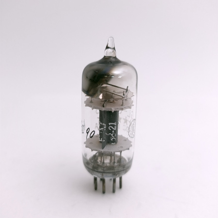 1 X 6135 / EC90 GENERAL ELECTRIC TUBE. 1950s PROD. 3M. *****STARS.USED.43.CH168