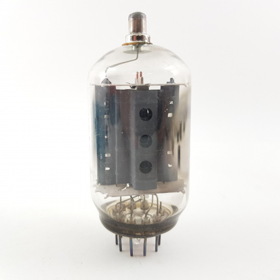 1 X 6KM6 INTERNATIONAL TUBE. NOS/NIB....