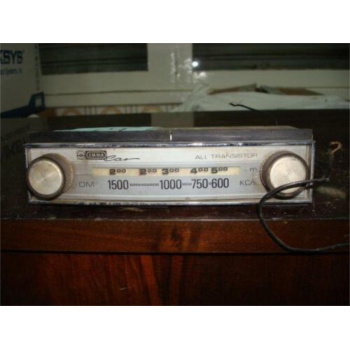 AUTORRADIO VINTAGE. OLD CAR...