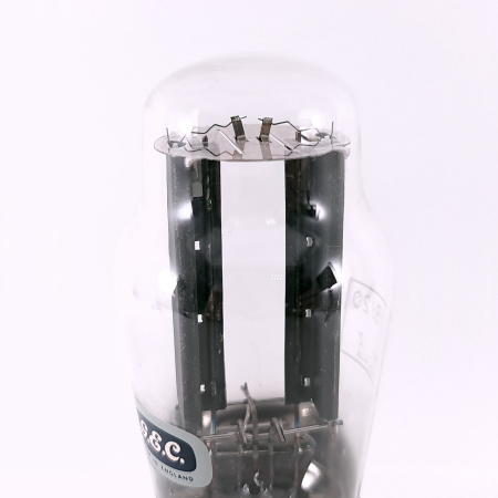 1 X U18/20 GEC TUBE. 1950s PROD. BLACK PLATES. RECTANGULAR GETTER. CH77