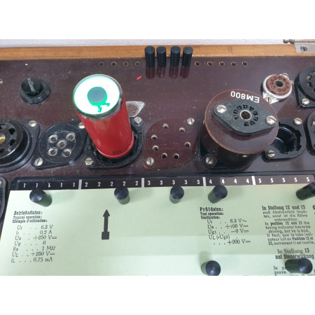 1 X EM4 MAGIC EYE TUBE. PHILIPS PRODUCTION. NOS/NIB. RCB363