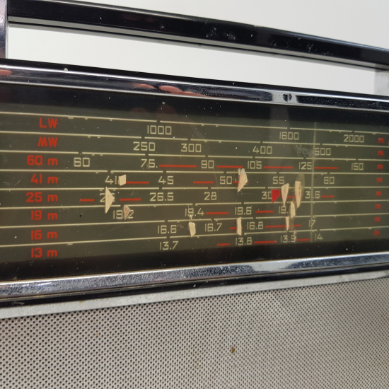 RADIO ANTIGUA. RADIO VEF 204 AM 10...