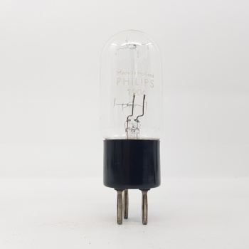 1 X 1904 PHILIPS TUBE. NOS....
