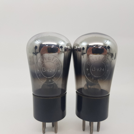 2 X B424 / A430 PHILIPS-MINIWATT TUBE. 1940s PRODUCTION. CB208