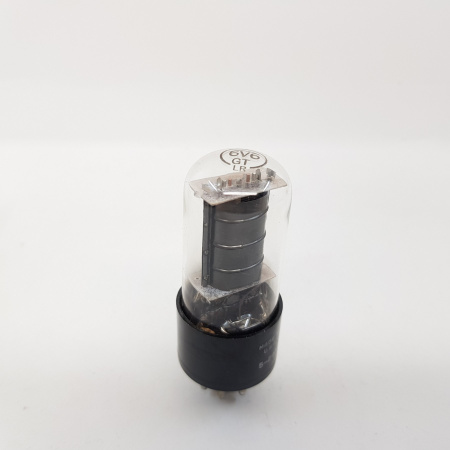 1 X 6V6GT RCA TUBE. 1950s PROD. BLACK PLATES. DUAL GETTER. CB201
