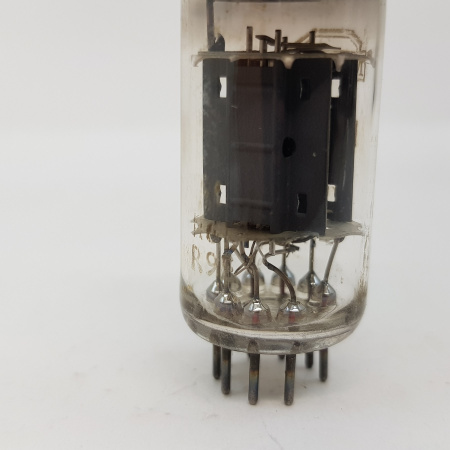 1 X ECC82 MULLARD TUBE. LONG PLATES 17mm. 1950s R9E CODE. USED TUBE. RCB41