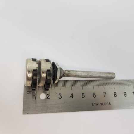 1 X 22K LOG WITHOUT ON/OFF PIHER POTENTIOMETER. RP2U3(7)