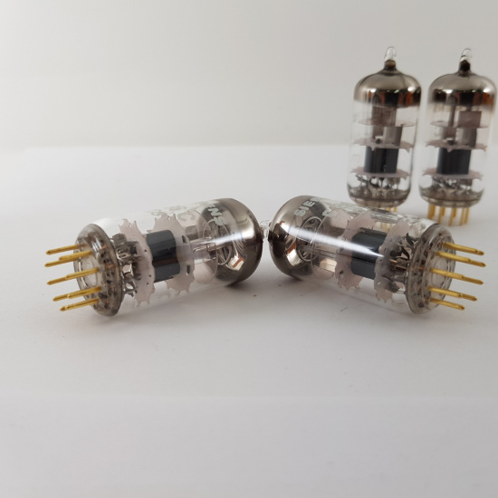 4 X E86C SIEMENS TUBE. GOLD PIN. 3...