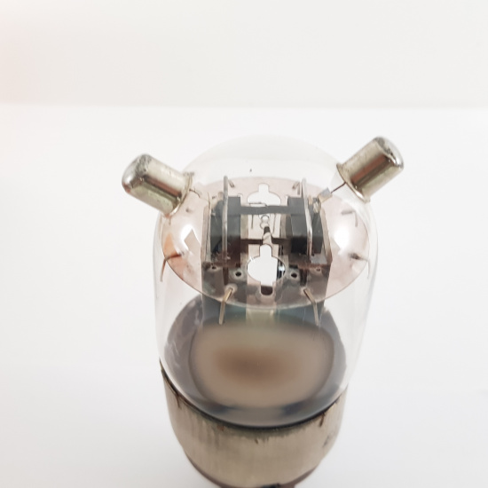 1 x 815 UNITED ELECTRON TUBE. CRACK...