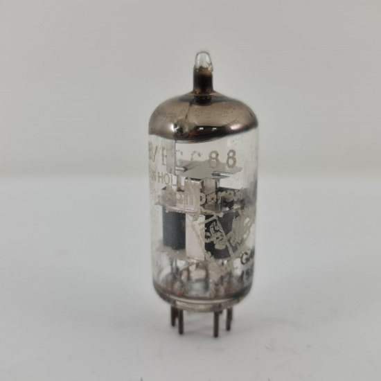 1 X ECC88 / 6DJ8 AMPEREX BUGLE BOY...