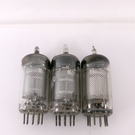 3 X EF86 TUBE. 1950s MULLARD PROD. USED. 48. CH169