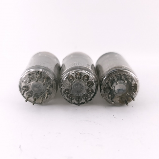 3 X EF86 TUBE. 1950s MULLARD PROD....