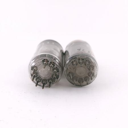 2 X EF86 VALVO / MULLARD TUBE. 1950s PROD. MATCHED PAIR. 49. CH169