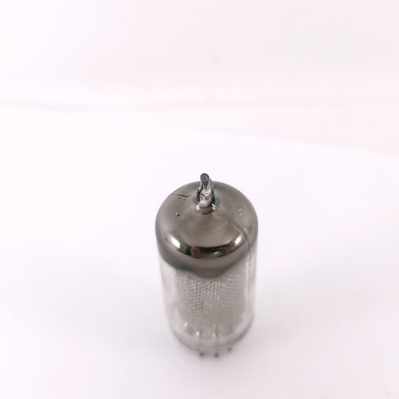 1 X EF86 TUBE. 1950s PROD. RECTANGULAR GETTER. USED. 51. CH169